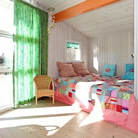 Sleeps 7 * Lohals