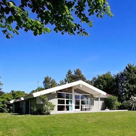 Sleeps 7 * Lohals
