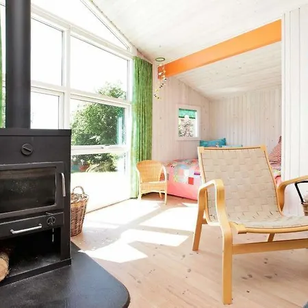 Sleeps 7 * Lohals