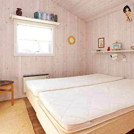 Sleeps 7 * Lohals